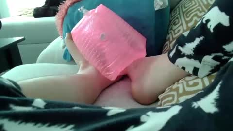 Snapshot of sinful_shine chatting on 02/02/25, 06:31 Sinful shine online show from 02/02/25, 06:31