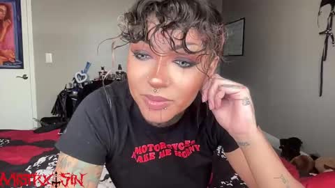 Snapshot of sinfulincubus chatting on 10/08/25, 10:07 Mistrx Sin online show from 10/08/25, 10:07