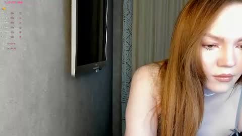 Snapshot of sinfulsmile_ chatting on 06/21/26, 04:26 Ivy online show from 06/21/26, 04:26