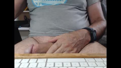 SingleMaleCA online show from 09/14/25, 01:49