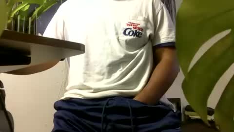 Snapshot of singoutloud37 chatting on 10/28/25, 03:21 singoutloud37 online show from 10/28/25, 03:21