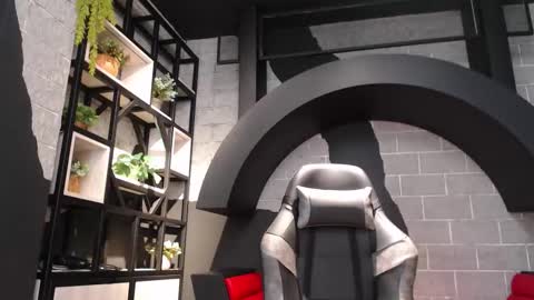 Snapshot of sinlickerr chatting on 02/13/26, 09:33 SinLickerr online show from 02/13/26, 09:33