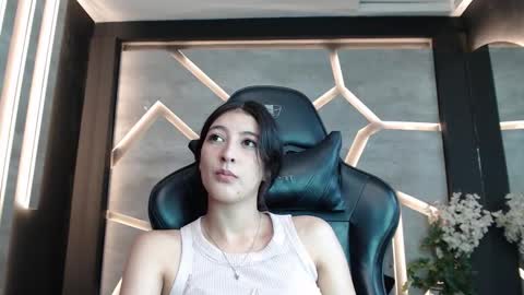 Snapshot of sinlickerr chatting on 03/02/26, 07:43 SinLickerr online show from 03/02/26, 07:43