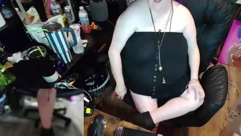 Sinstress hemlock online show from 06/10/26, 11:46