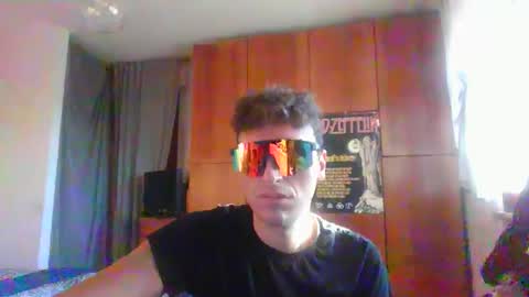 sinvi1915 online show from 10/13/25, 03:56