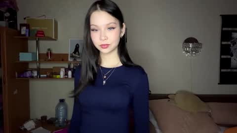 Emma online show from 12/04/25, 12:03