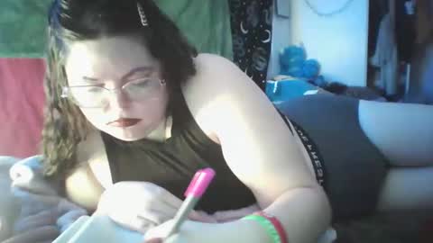 Snapshot of siofra chatting on 03/01/25, 12:45 Siofra online show from 03/01/25, 12:45