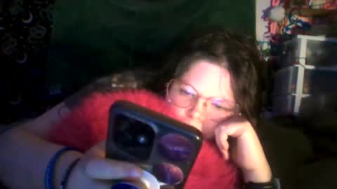 Snapshot of siofra chatting on 09/11/25, 01:17 Siofra online show from 09/11/25, 01:17