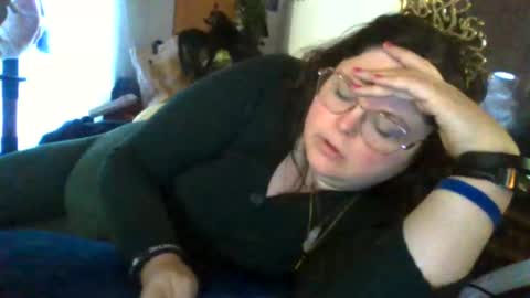 Snapshot of siofra chatting on 09/21/25, 10:44 Siofra online show from 09/21/25, 10:44