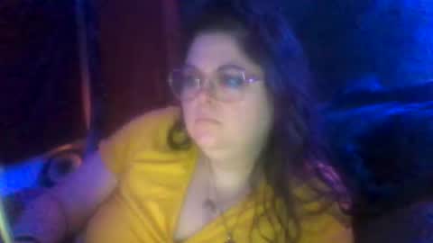 Snapshot of siofra chatting on 10/26/25, 02:56 Siofra online show from 10/26/25, 02:56