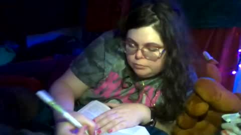 Snapshot of siofra chatting on 11/02/25, 12:13 Siofra online show from 11/02/25, 12:13