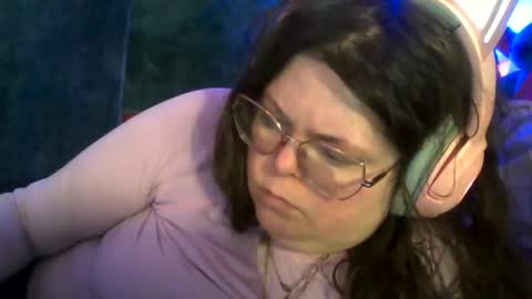 Snapshot of siofra chatting on 11/06/25, 07:09 Siofra online show from 11/06/25, 07:09