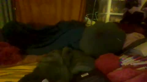 Snapshot of siofra chatting on 11/28/25, 03:14 Siofra online show from 11/28/25, 03:14