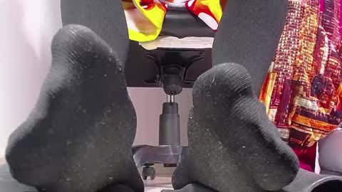 Snapshot of sir_kev66 chatting on 02/09/25, 08:45 only foot worshipers here online show from 02/09/25, 08:45