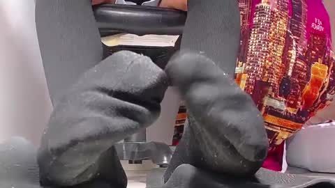 Snapshot of sir_kev66 chatting on 02/11/25, 09:56 only foot worshipers here online show from 02/11/25, 09:56