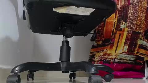 Snapshot of sir_kev66 chatting on 02/25/25, 01:30 only foot worshipers here online show from 02/25/25, 01:30