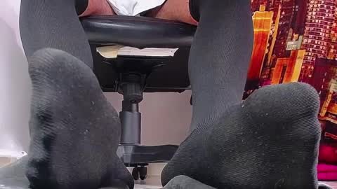 Snapshot of sir_kev66 chatting on 03/06/25, 06:37 only foot worshipers here online show from 03/06/25, 06:37