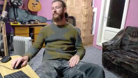 Snapshot of sir_pelo_iv chatting on 09/29/25, 06:02 I am The Fourth and only Sir. Pelo online show from 09/29/25, 06:02