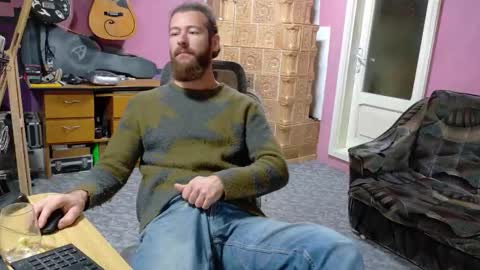 Snapshot of sir_pelo_iv chatting on 10/06/25, 05:16 I am The Fourth and only Sir. Pelo online show from 10/06/25, 05:16