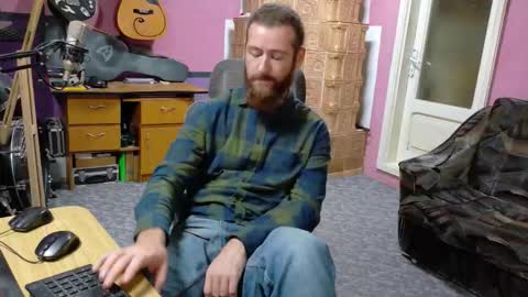 Snapshot of sir_pelo_iv chatting on 10/09/25, 01:20 I am The Fourth and only Sir. Pelo online show from 10/09/25, 01:20