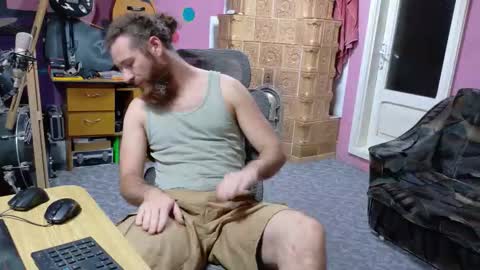 Snapshot of sir_pelo_iv chatting on 10/13/25, 05:57 I am The Fourth and only Sir. Pelo online show from 10/13/25, 05:57