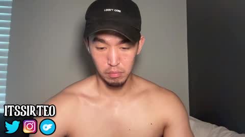 Snapshot of sir_teo chatting on 02/20/25, 01:25 SIR TEO online show from 02/20/25, 01:25