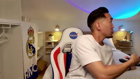 SIR TEO online show from 06/06/26, 02:22