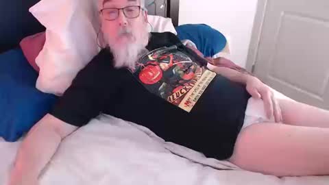 Snapshot of sirbeercan chatting on 10/21/25, 02:34 sir beer can the friendly hermit online show from 10/21/25, 02:34