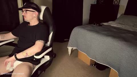 Sir Daddy McQween online show from 02/04/26, 07:03