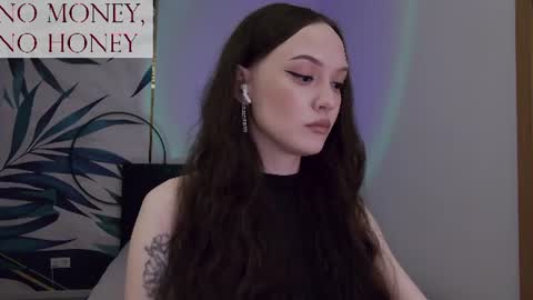 Snapshot of sirenaswhisper chatting on 06/14/26, 08:00 Goddess Sirena online show from 06/14/26, 08:00