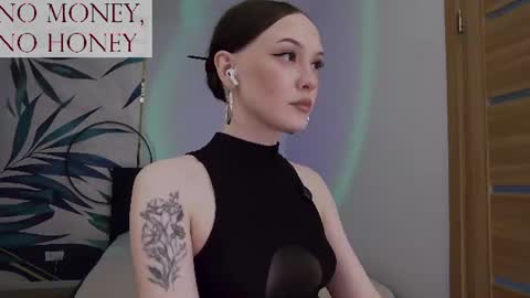 Snapshot of sirenaswhisper chatting on 07/14/26, 04:06 Goddess Sirena online show from 07/14/26, 04:06