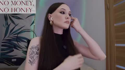 Snapshot of sirenaswhisper chatting on 07/31/26, 03:00 Goddess Sirena online show from 07/31/26, 03:00
