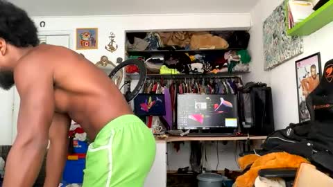siriss_boyrag online show from 06/09/26, 12:50