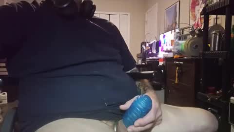 Snapshot of sirlancealot10011 chatting on 12/21/25, 07:26 steve online show from 12/21/25, 07:26