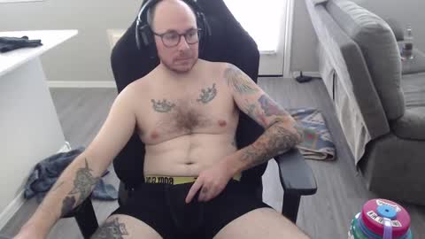 Snapshot of sirscotty831 chatting on 12/15/24, 10:37 Sir Scotty online show from 12/15/24, 10:37