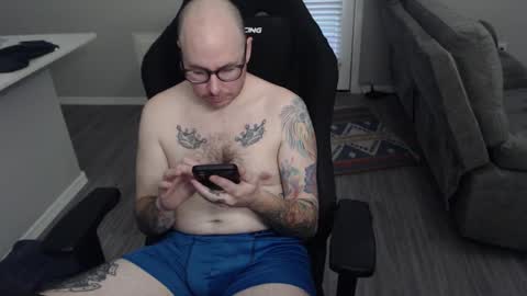 Snapshot of sirscotty831 chatting on 01/11/25, 12:44 Sir Scotty online show from 01/11/25, 12:44