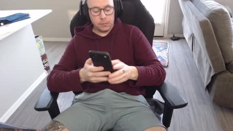 Snapshot of sirscotty831 chatting on 02/21/25, 03:32 Sir Scotty online show from 02/21/25, 03:32