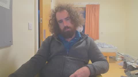 sirspammer online show from 09/24/25, 06:22