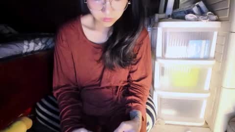 Snapshot of sisi_baby chatting on 09/28/25, 04:45 julila online show from 09/28/25, 04:45