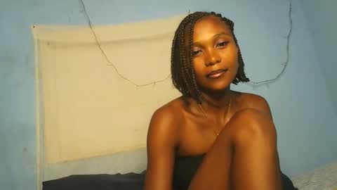 Snapshot of sissi0325 chatting on 02/22/26, 07:01 Sissi0325 online show from 02/22/26, 07:01