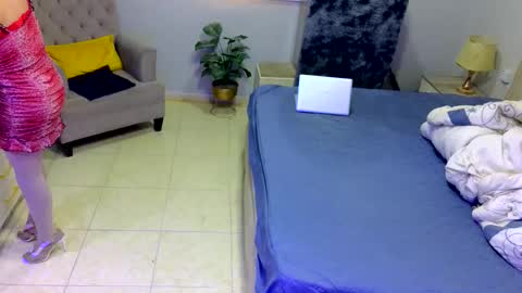 D i f a  Ana Arbeh shemale online show from 04/06/26, 07:09