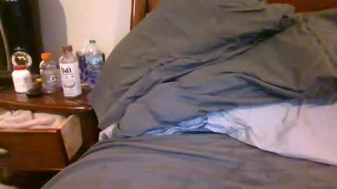 wants to suck cock online show from 02/24/26, 01:14