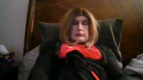 wants to suck cock online show from 03/23/26, 02:04