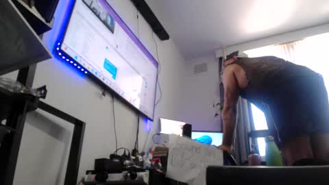 Snapshot of sissyboilooking chatting on 01/18/26, 02:59 RESPONDS WELL TO ... online show from 01/18/26, 02:59