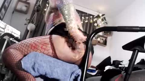 Snapshot of sissyboilooking chatting on 02/03/26, 12:32 RESPONDS WELL TO ... online show from 02/03/26, 12:32