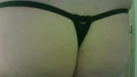 Snapshot of sissycrissy4545 chatting on 05/01/26, 11:37 sissycrissy4545 online show from 05/01/26, 11:37