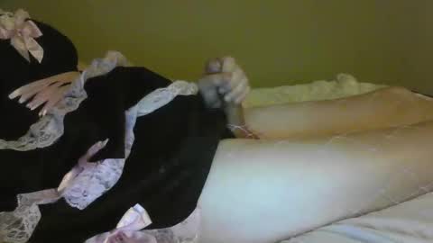 sissyriley24 online show from 12/03/25, 05:48