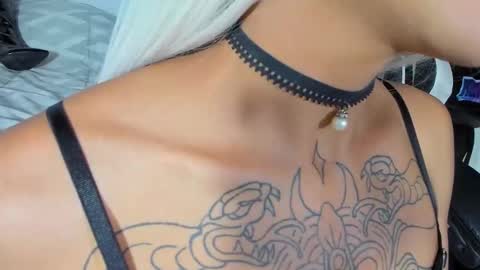 Snapshot of sisyssam chatting on 09/26/25, 07:51 Im SAM xoxo  online show from 09/26/25, 07:51