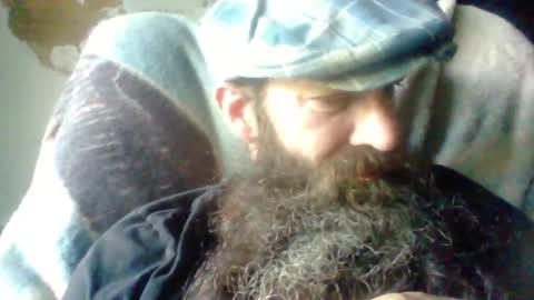 Snapshot of sitonmybeardxxx chatting on 05/24/26, 07:19 sitonmybeardxxx online show from 05/24/26, 07:19