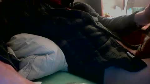 Snapshot of sitonmywhitecock chatting on 03/08/26, 01:47 love2cum online show from 03/08/26, 01:47